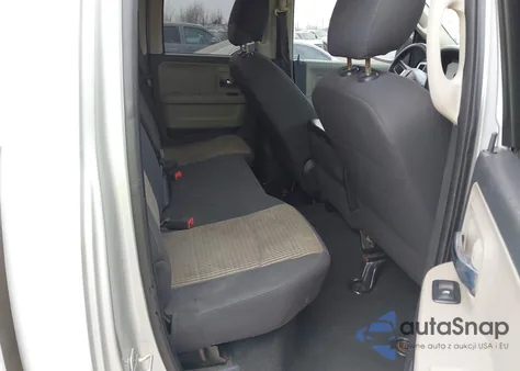 2010 Dodge Ram 1500 Slt/Sport/Trx z USA, uszkodzony, nr VIN 1D7RB1GP8AS247580